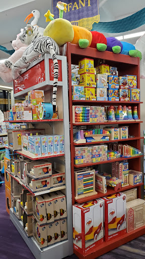 Toy Store «King Arthurs Court Toys», reviews and photos, 3040 Madison Rd, Cincinnati, OH 45209, USA