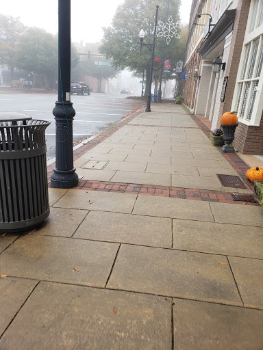 Running Store «Dragonfly Running Company, LLC», reviews and photos, 10 Lagrange St, Newnan, GA 30263, USA