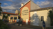 Extérieur du Restaurant Logis Auberge du Cheval Blanc à Chamouilley - n°13