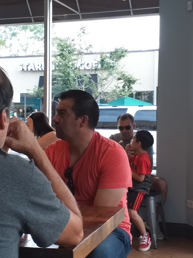 Ice Cream Shop «FRÍO Gelato - 517 Dempster, Evanston», reviews and photos, 517 Dempster St, Evanston, IL 60201, USA