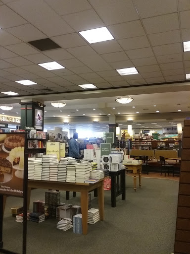 Book Store «Barnes & Noble», reviews and photos, 4300 Montgomery Rd, Ellicott City, MD 21043, USA