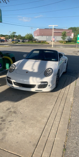Porsche Amityville image 10
