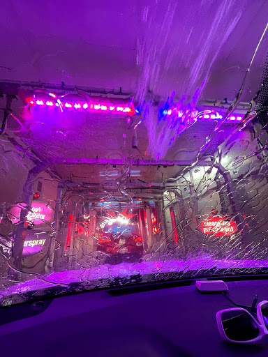 Gas Station «Delta Sonic Car Wash», reviews and photos, 1415 Ogden Ave, Downers Grove, IL 60515, USA