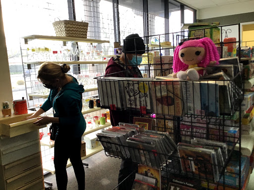 Thrift Store «Angel View Resale Store - Bermuda Dunes», reviews and photos, 77898 Country Club Dr # 91, Palm Desert, CA 92211, USA