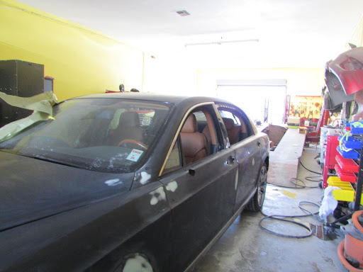 Auto Body Shop «Golden Brothers Auto Body Repair & Paint», reviews and photos, 7135 Alabama Ave, Canoga Park, CA 91303, USA