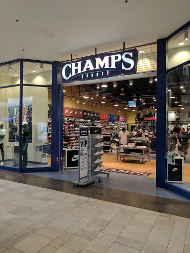 Champs Sports, 2901 S Capital of Texas Hwy, Austin, TX 78746, USA, 