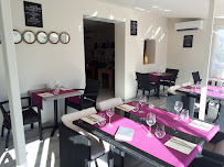 Atmosphère du Restaurant LA TABLE DU MOULIN à Suze-la-Rousse - n°18