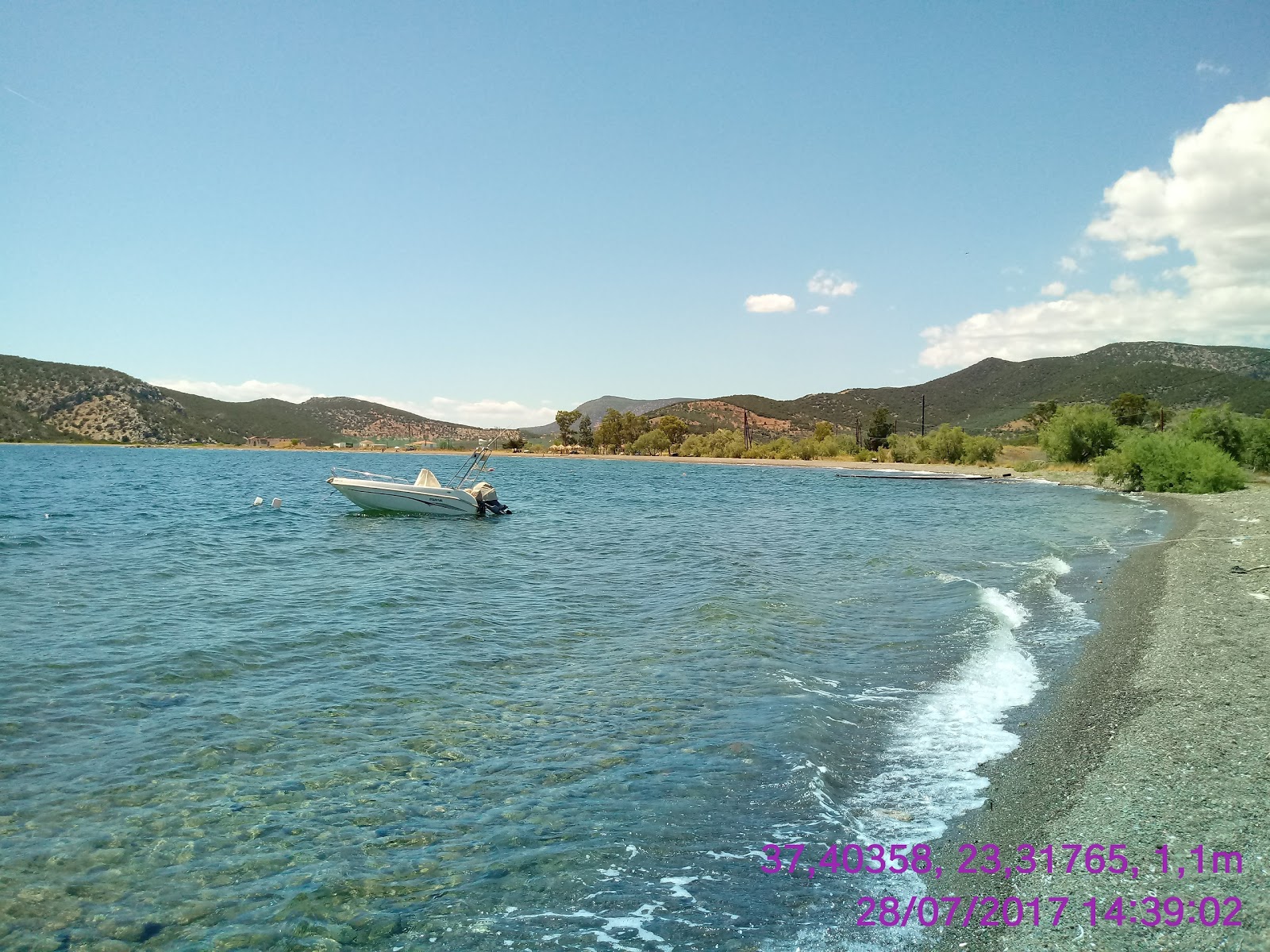 Foto di Limni Thermisia beach con #43