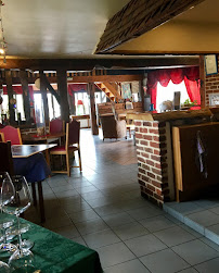 Atmosphère du Restaurant Auberge Saint Honoré à Thiberville - n°3