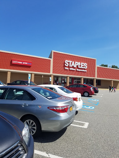Office Supply Store «Staples», reviews and photos, 1300 N Rte 17, Ramsey, NJ 07446, USA