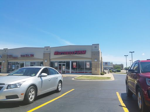 Mattress Store «Mattress Firm McHenry», reviews and photos, 2200 N Richmond Rd, McHenry, IL 60050, USA