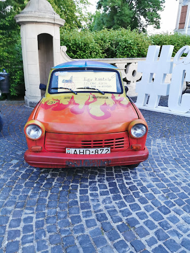 Értékelések erről a helyről: Kastély parkoló, Gödöllő - Parkoló