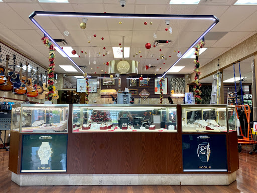 Pawn Shop «Pine Ridge Pawn & Jewelry», reviews and photos, 2033 Pine Ridge Rd #4, Naples, FL 34109, USA