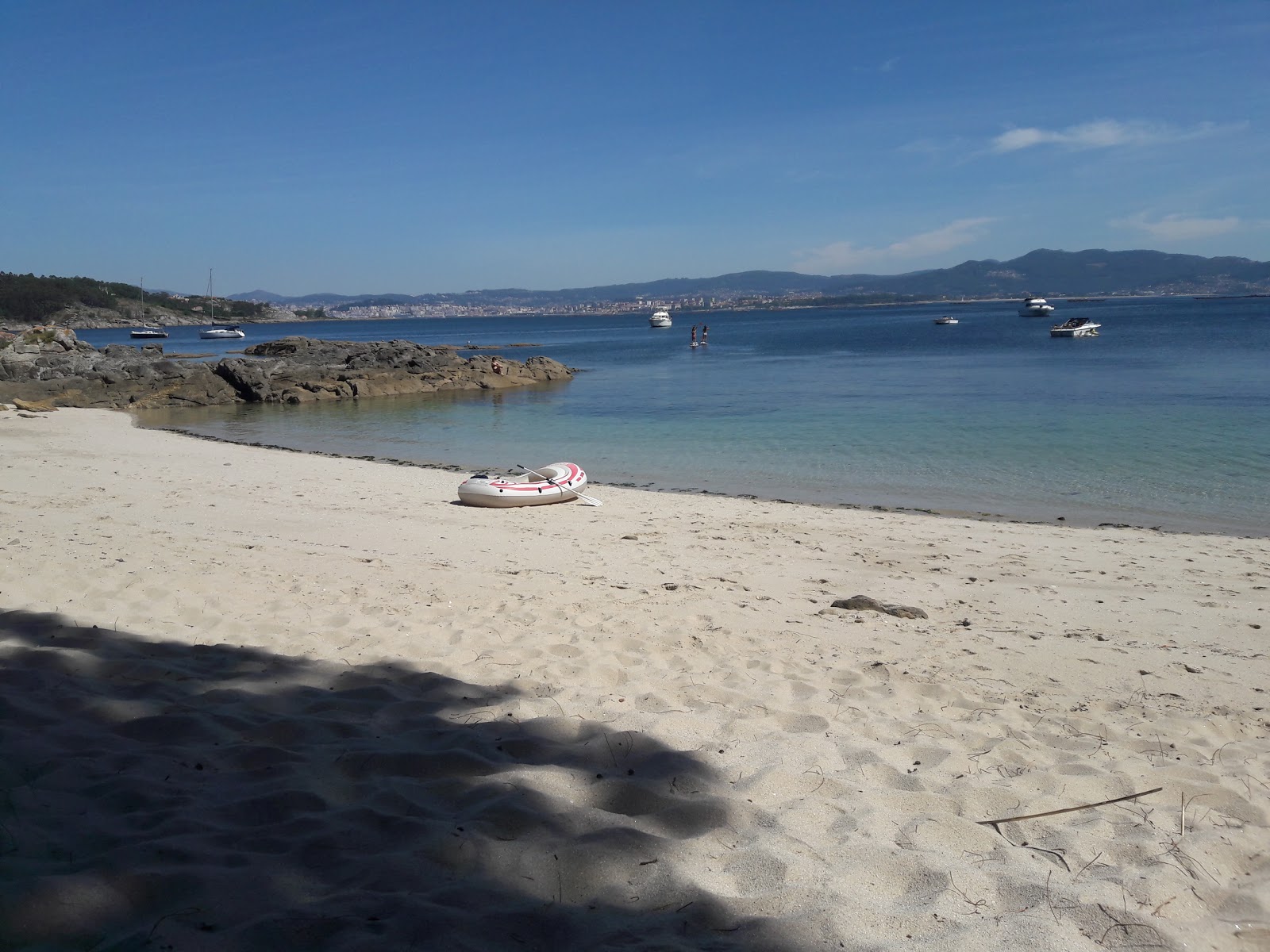 Photo de Praia das Moscas avec un niveau de propreté de très propre