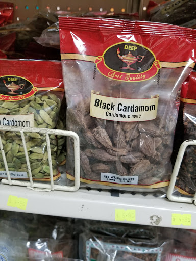 Grocery Store «Shalimar Grocery», reviews and photos, 332 S Green Bay Rd, Waukegan, IL 60085, USA