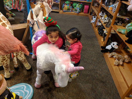 Toy Store «Toys & Candy On the Park», reviews and photos, 1271 Kingwood Dr, Kingwood, TX 77339, USA