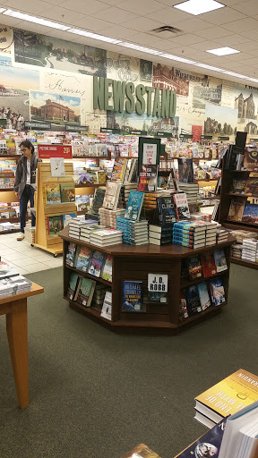 Book Store «Barnes & Noble», reviews and photos, 1 Levee Way, Newport, KY 41071, USA
