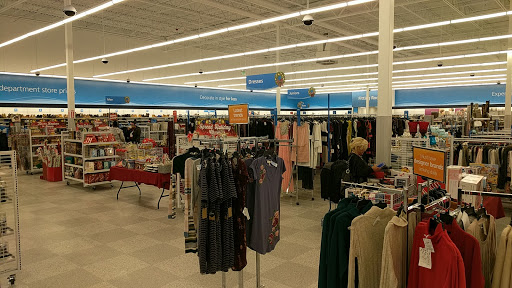 Clothing Store «Ross Dress for Less», reviews and photos, 560 E Waterfront Dr, Homestead, PA 15120, USA