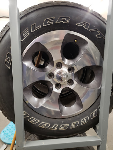 Transmission Shop «Lewis Auto & Truck Parts», reviews and photos, 229 NE Burgess St, Topeka, KS 66608, USA