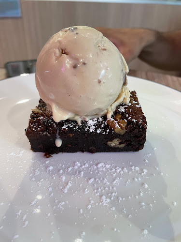 Smitten Ice Cream Bar - Ice cream