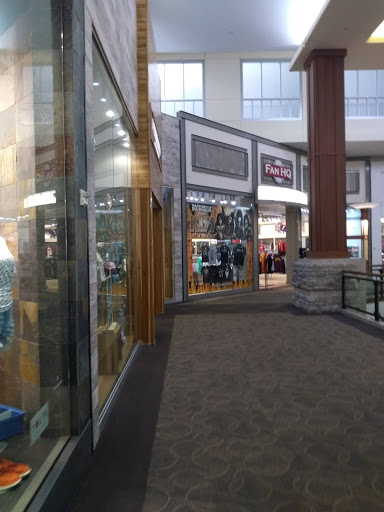 Shopping Mall «Eden Prairie Center», reviews and photos, 8251 Flying Cloud Dr, Eden Prairie, MN 55344, USA