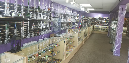 Vaporizer Store «Smoke Spot Smoke Shop», reviews and photos, 24424 Hawthorne Blvd, Torrance, CA 90505, USA