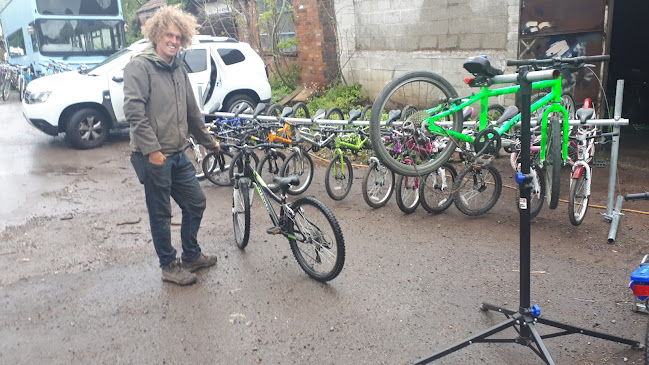 Comments and reviews of Bright Bikes Bristol🚲 Bristol's best second hand children's bike shop 🚲