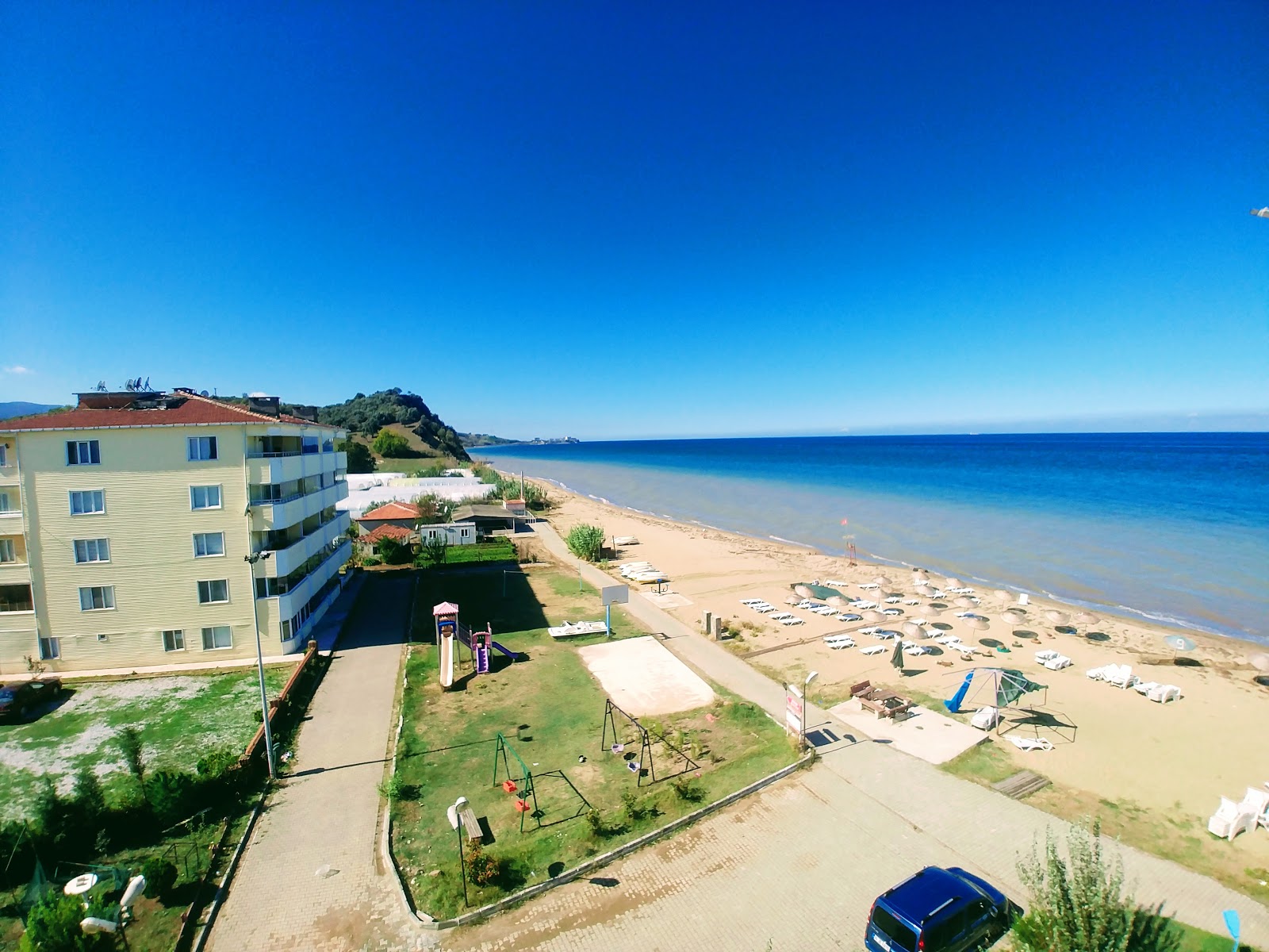 Foto di Akraba beach area del resort sulla spiaggia