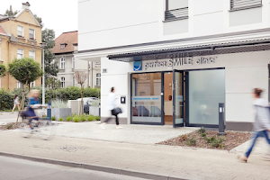 Perfect Smile Clinic image