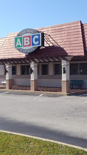 Liquor Store «ABC Fine Wine & Spirits», reviews and photos, 555 N Orlando Ave, Cocoa Beach, FL 32931, USA