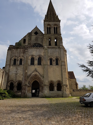Garage de l'Abbatiale à Saint-Leu-d'Esserent