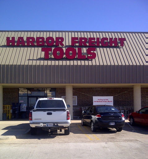 Harbor Freight Tools, 151 12th Ave SE STE 160, Norman, OK 73071, USA, 