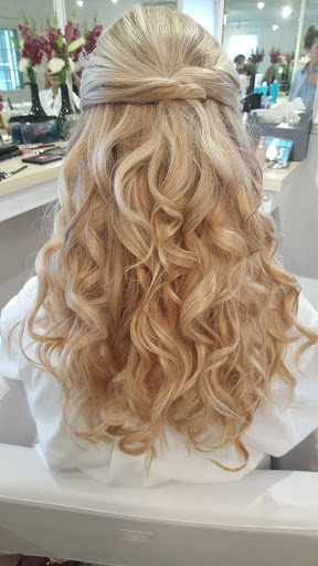 Hair Salon «Evolve Hair Design Inc.», reviews and photos, 165 Pleasant St #9, Marblehead, MA 01945, USA