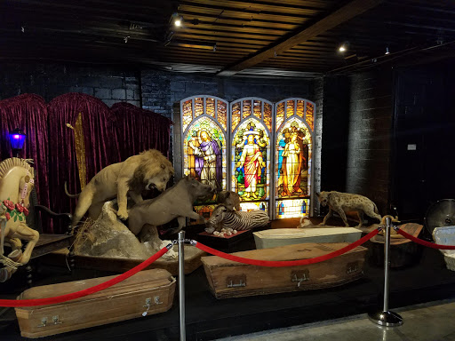 Tattoo Shop «The Rue Morgue Tattoo Gallery», reviews and photos, 198 W Jefferson St, Franklin, IN 46131, USA