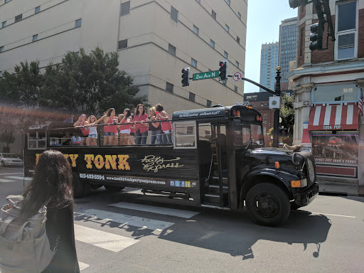 Liquor Store «Downtown Nashville Wine and Spirits», reviews and photos, 178 2nd Ave N, Nashville, TN 37201, USA