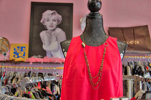 Boutique «What Women Want Resale Boutique», reviews and photos, 9012 Research Blvd Ste C12, Austin, TX 78758, USA