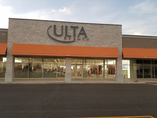 Cosmetics Store «Ulta Beauty», reviews and photos, 8325 E Twelve Mile Rd, Warren, MI 48093, USA