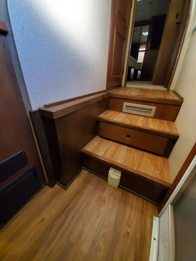 Furniture Store «Countryside Interiors», reviews and photos, 1020 Pacific Hwy W, Junction City, OR 97448, USA