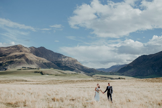 Comments and reviews of My Kiwi Wedding