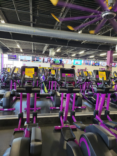 Gym «Planet Fitness», reviews and photos, 1020 Revere Beach Pkwy, Chelsea, MA 02150, USA