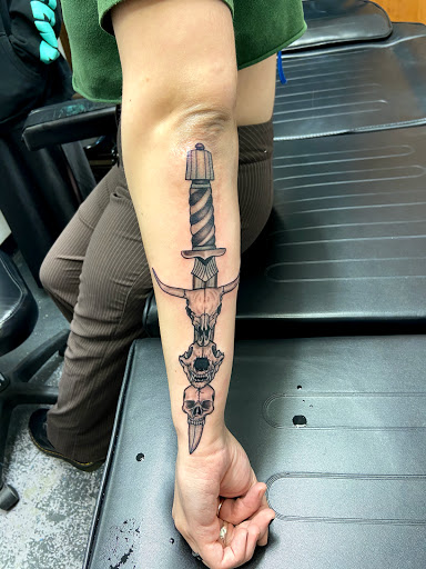 Tattoo Shop «ART IMMORTAL TATTOO», reviews and photos, 660 Myatt Dr #106, Madison, TN 37115, USA