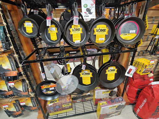 Outdoor Sports Store «Fin Feather Fur Outfitters - Cleveland», reviews and photos, 18030 Bagley Rd, Middleburg Heights, OH 44130, USA