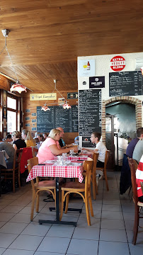 Atmosphère du Restaurant français A Ch'Carrefour Gourmand à Armentières - n°17