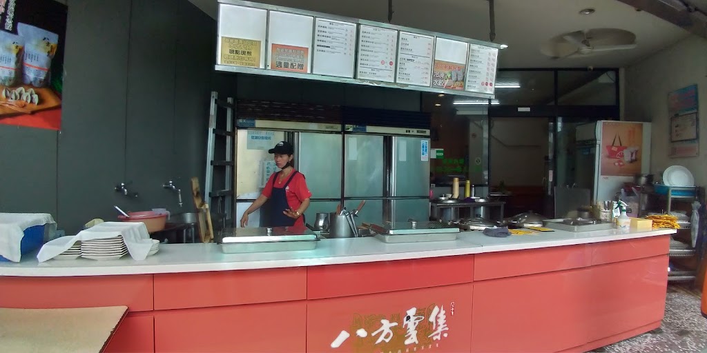 八方雲集鍋貼水餃專賣店 的照片