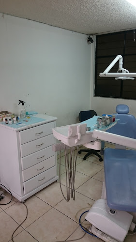 Opiniones de Clínica de Especialidades Odontologicas en Quito - Dentista