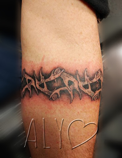 Tattoo Shop «Black Pearl Tattoo Studio & Gallery», reviews and photos, 509 Main St, Hyannis, MA 02601, USA