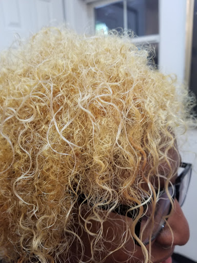 Beauty Salon «New Yorker Styling Salon», reviews and photos, 8813 Bridgeport Way SW # 305, Lakewood, WA 98499, USA