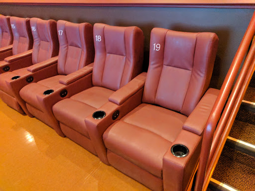 Movie Theater Epic Theater At Oakleaf Reviews And Photos 8368 Merchants Way Jacksonville Fl