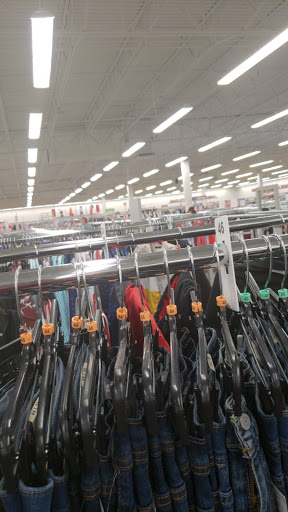 Clothing Store «Burlington Coat Factory», reviews and photos, 1160 Dawsonville Hwy, Gainesville, GA 30501, USA