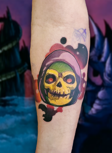 Explore small alice in wonderland tattoo ideas, creative tattoo ideas in Brazil, available at Bohemian Ink Studio